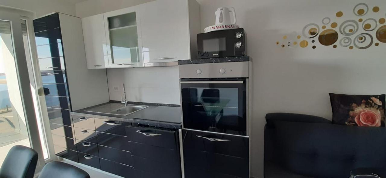 Apartmani Zdrijac 宁 外观 照片